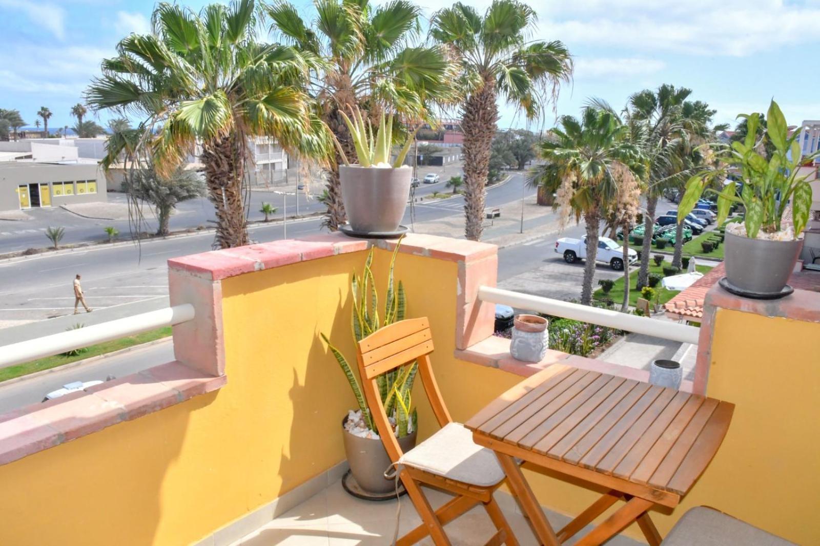 Kyaala Djadsal Moradias Pool&Sea Daire Santa Maria Dış mekan fotoğraf